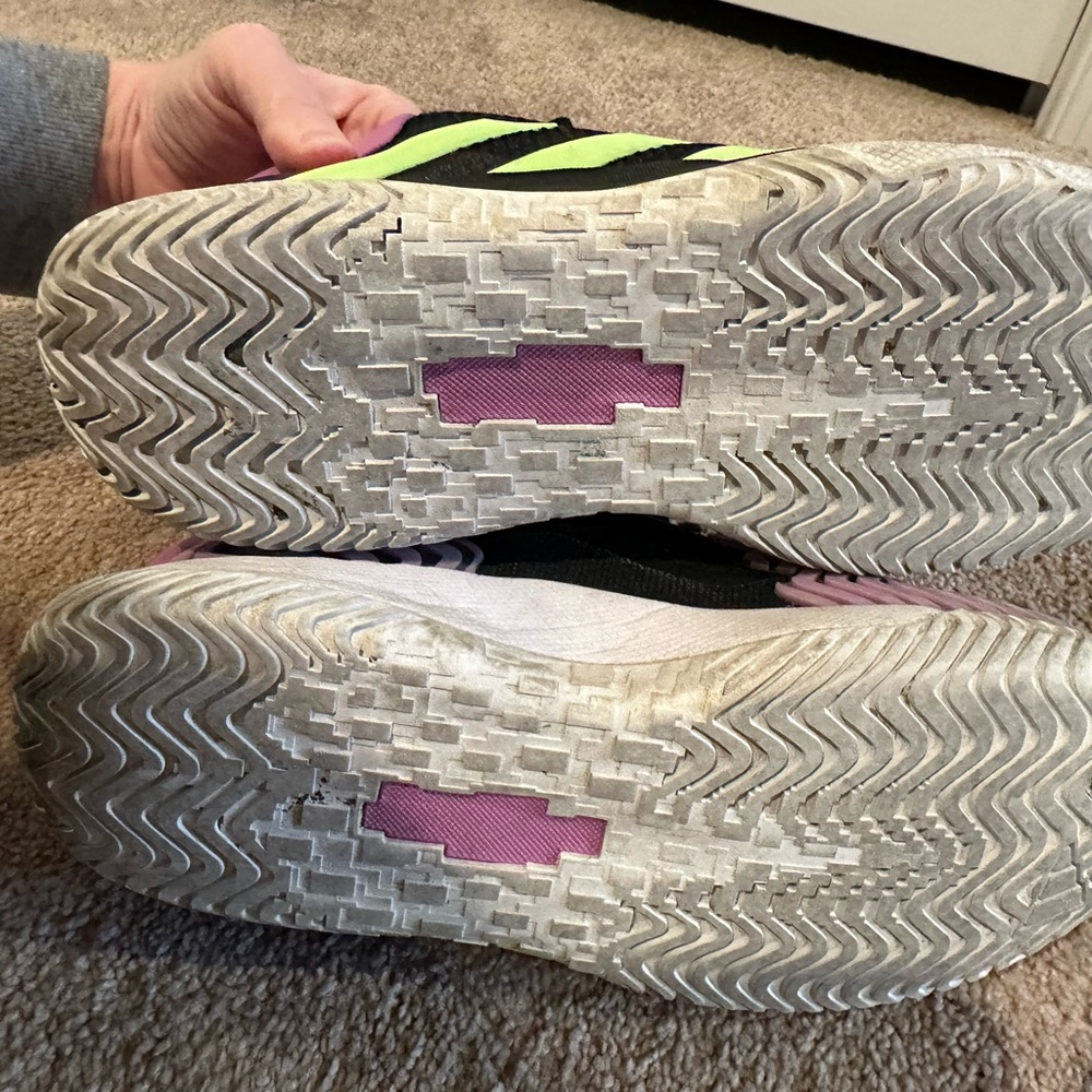 Adidas men’s tennis Shoes - Picture 3 of 3